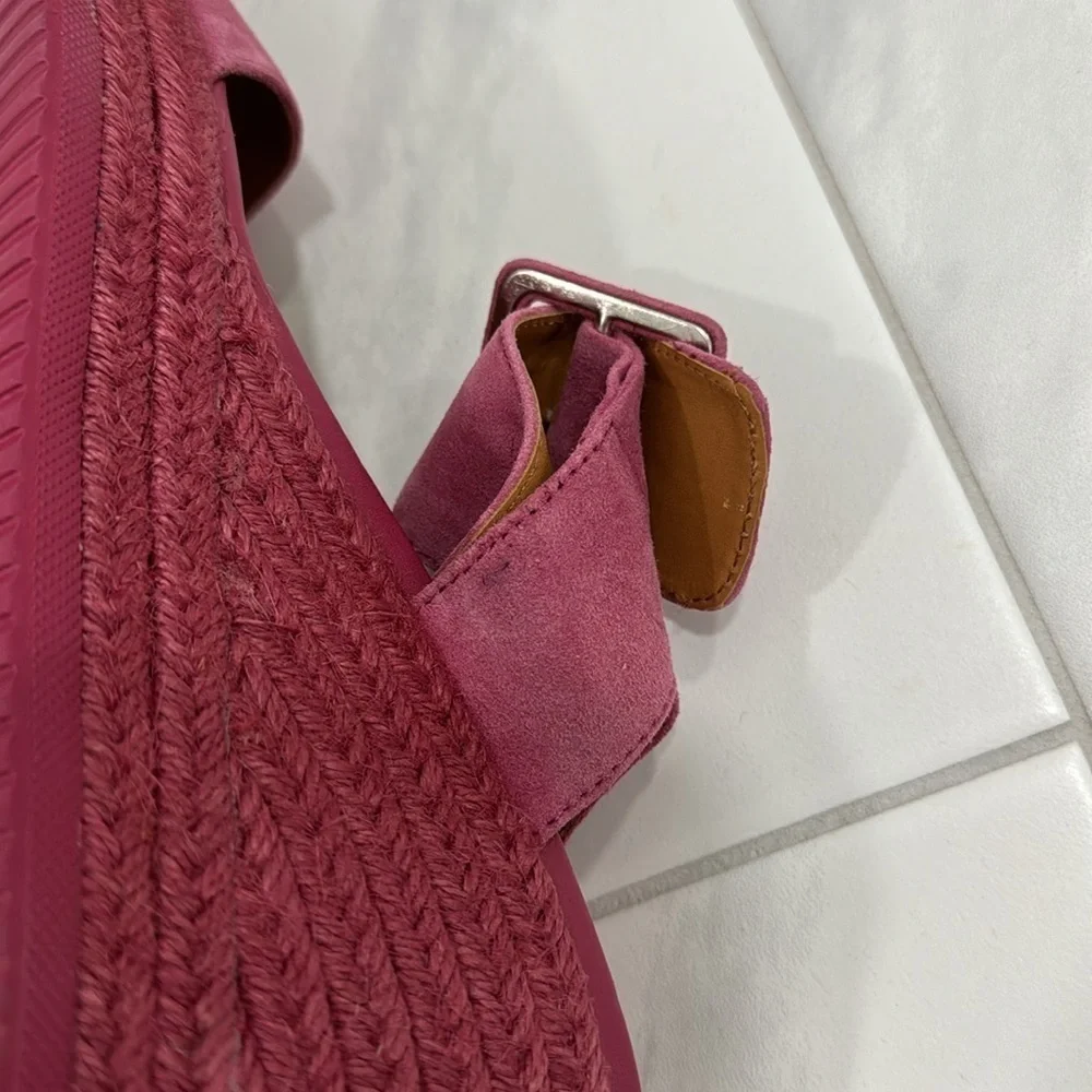 NEW! GEOX Cyclamen Ponza Wedge Sandal - Size 41